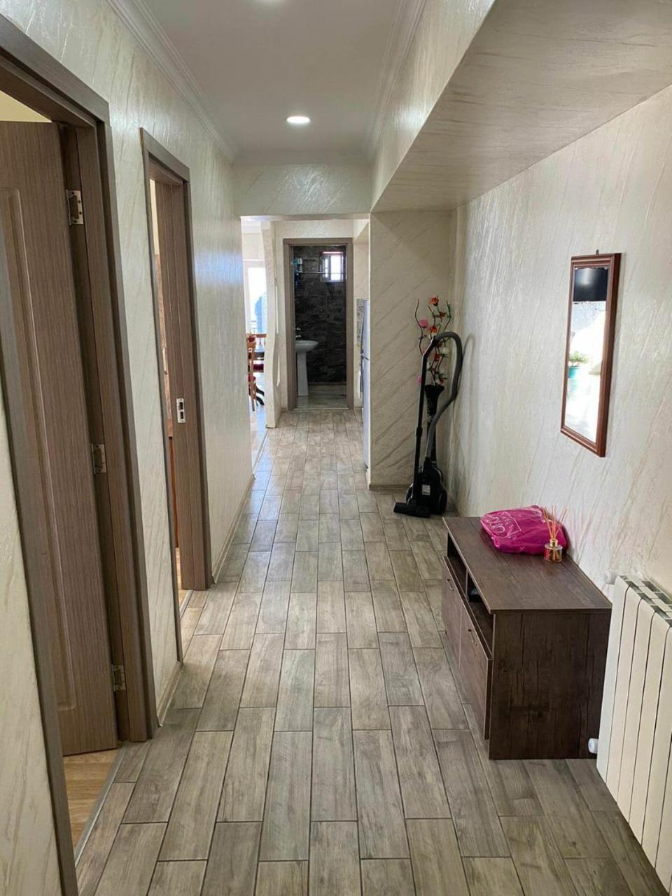 דירות באטומי Apartament With Sea View מראה חיצוני תמונה
