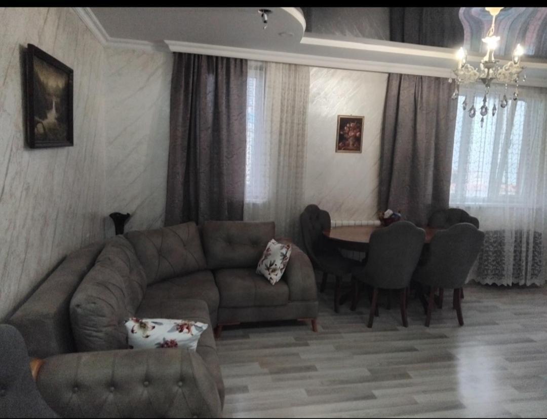 דירות באטומי Apartament With Sea View מראה חיצוני תמונה